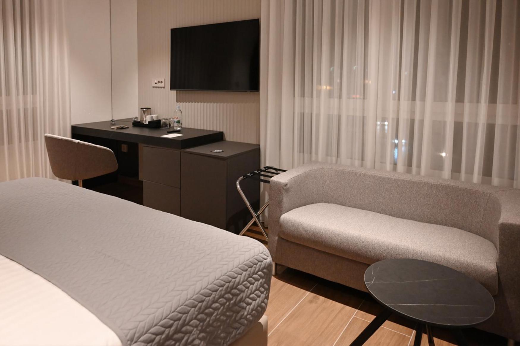 Diamond Hotel ซาเกร็บ ภายนอก รูปภาพ