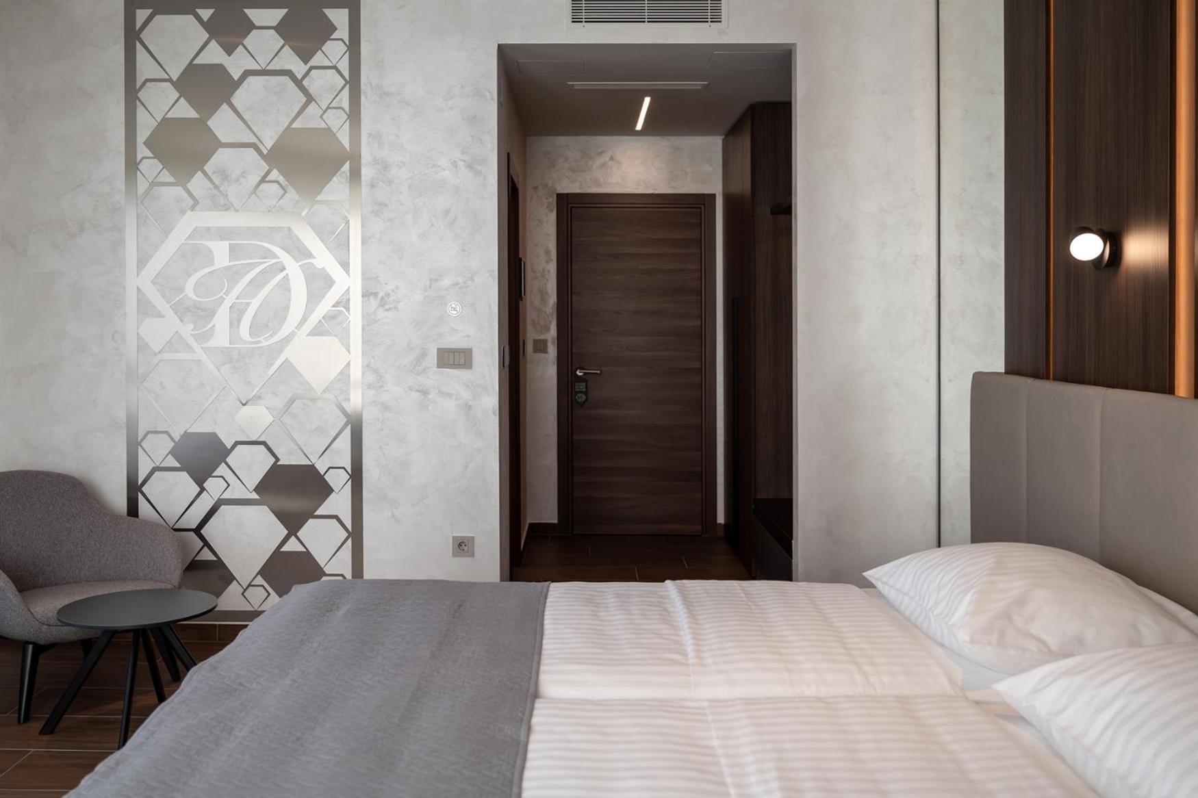 Diamond Hotel ซาเกร็บ ภายนอก รูปภาพ